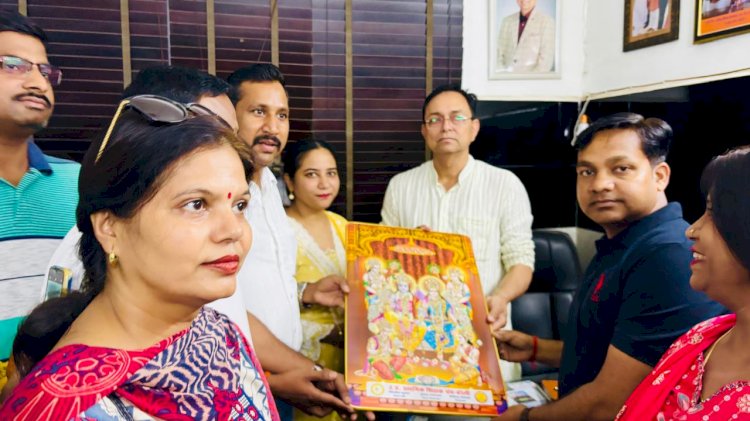 अब जमीन पर नहीं बैठेंगे नौनिहाल! शिक्षकों की मांग पर बिथरी विधायक ने दिया फर्नीचर का आश्वासन